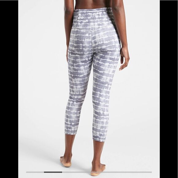 Athleta Elation Printed Capri - Picture 2 of 8